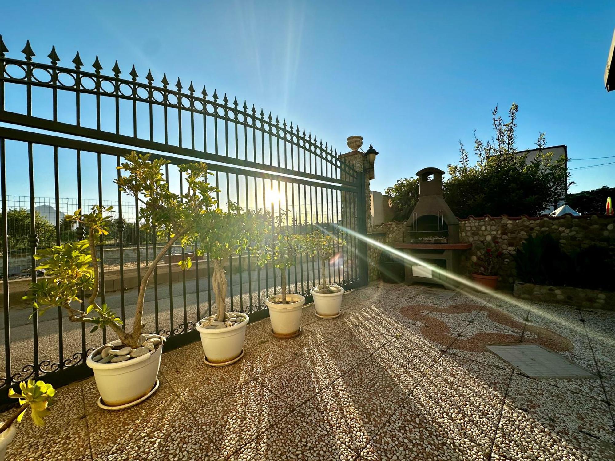 Апартаменты Casa Del Sole Кампофеличе-ди-Роччелла Экстерьер фото